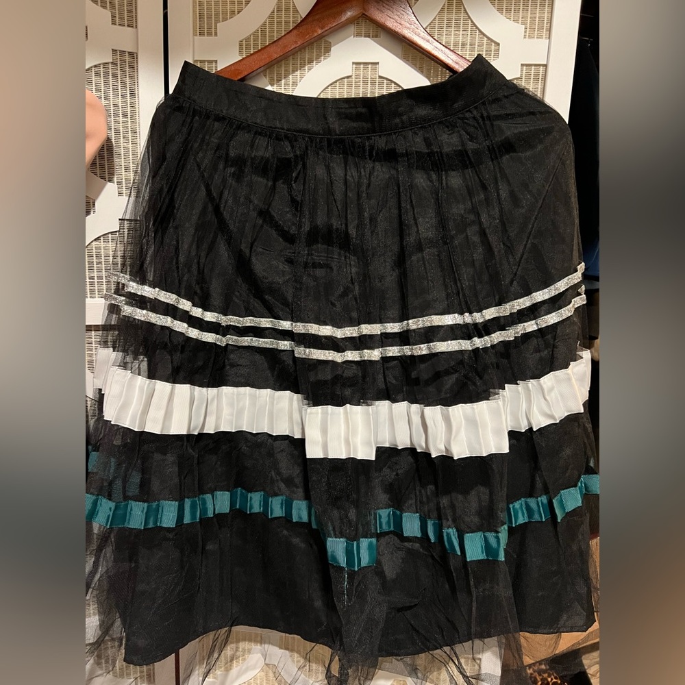New pleated tulle skirt, US6 petite
